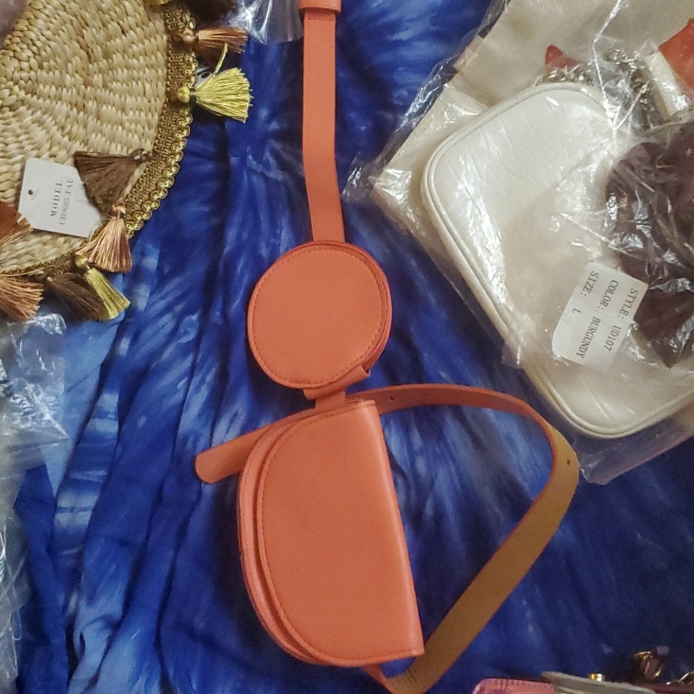 28"- 36" belt and bags wear together or apart new